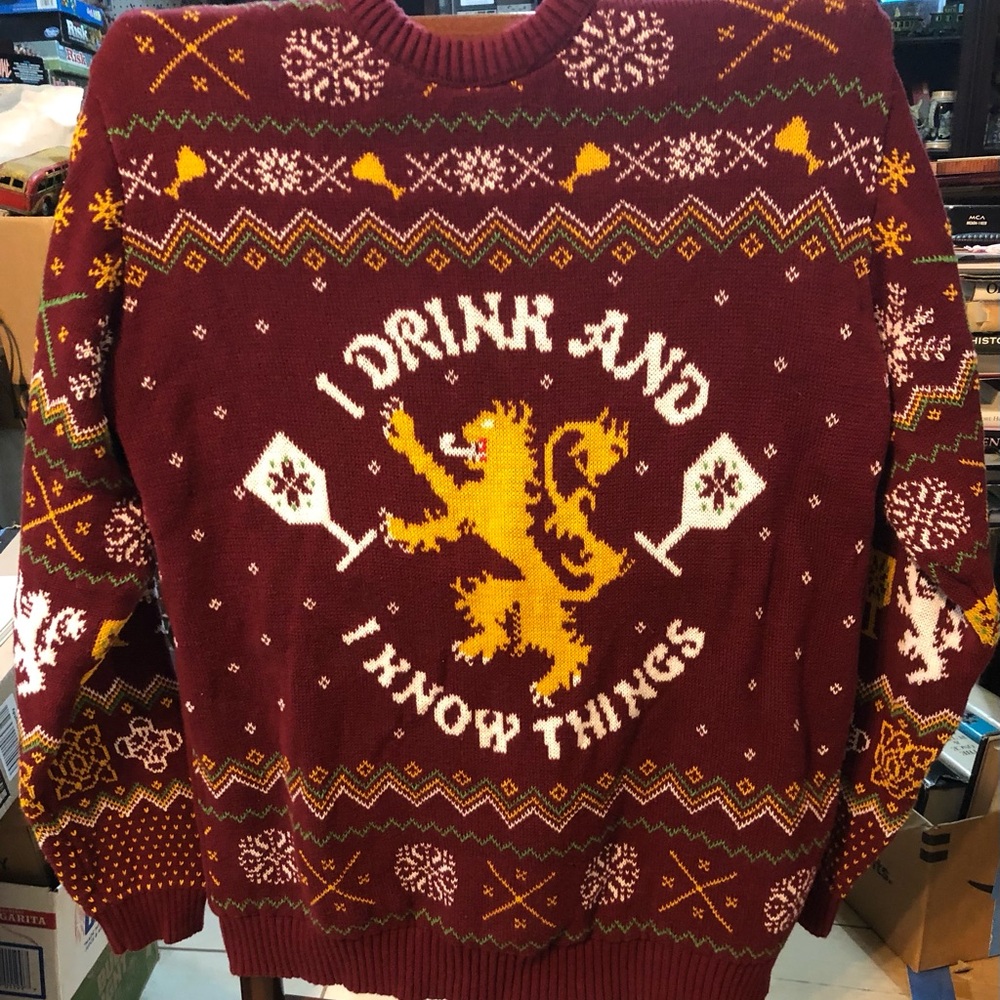 GOT I Drink and I Know Things Burgundy and Gold Graphic Crewneck Sweater Size XL